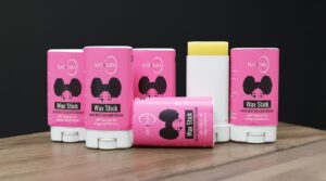 واكس ستيك لتصفيف وتثبيت الشعر من Manjara – Wax Stick Hair Restoration Cream