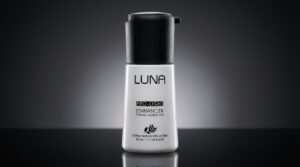 Luna pro-light enhancer primer makeup