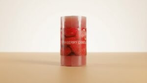 شمعة فواحة برائحة الفراولة – Strawberry Candle