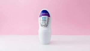 رول أون بودي ليشيوس لمنع رائحة العرق والتعطير المنعش | Bodylicious Roll-On - Bodylicious White Musk