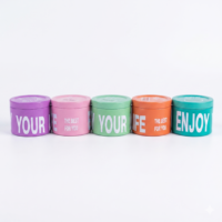 شموع عطرية فواحة في عبوات معدنية ملونة (Enjoy Your Life Collection).