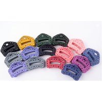 ملاقط شعر مات كبيرة بتصميم مفرغ على شكل سلاسل مضادة للانزلاق - ألوان متنوعة | Large Matte Hollow Chain Hair Claw Clips - Multi Colors