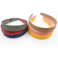 طوق شعر بلاستيك مرن مات بنقشة ضفيرة مجدولة وأسنان لتثبيت الشعر - ألوان متنوعة | Matte Braided Texture Plastic Headband with Teeth - Multi Colors