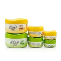 كريم إيفا مرطب ومغذي للبشرة بـ 3 أحجام مختلفة وخلاصة العسل والزبادي والخيار لترطيب 48 ساعة.